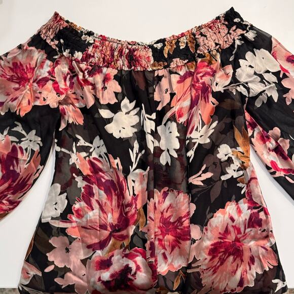 WHITE HOUSE BLACK MARKET Floral Blouse Size Small Silk Blend Romantic NWT - Picture 9 of 10